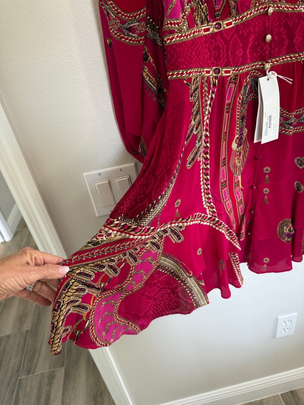 Women's CAMILLA GORGEOUS Red Printed V-Neck Long Sleeve Dress - Picture 7 of 8